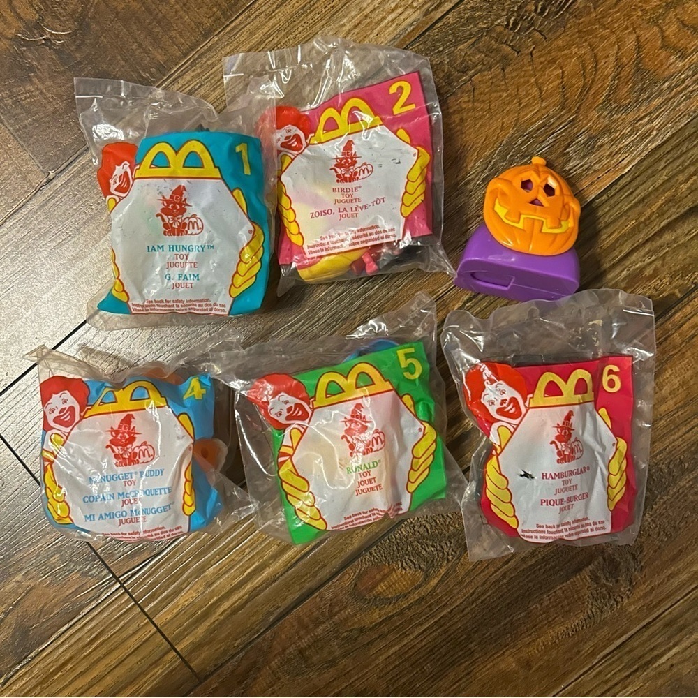 NWT 1998 Vintage McDonald’s Halloween Pals characters Costumes Masks Lot of 6